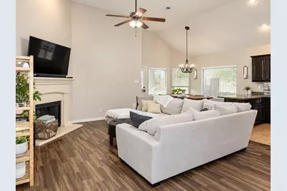 532 Vidalia Court, Fort Worth, TX 76052 - Photo 3