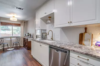 3817 Lawndale Avenue, Fort Worth, TX 76133 - Photo 9