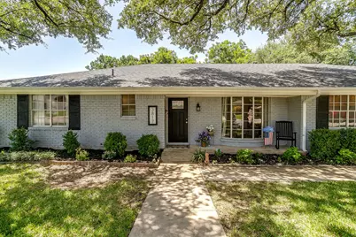 3817 Lawndale Avenue, Fort Worth, TX 76133 - Photo 3