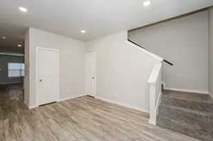 615 Sophia Wy, Lewisville, TX 75057 - Photo 5