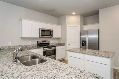 615 Sophia Way, Lewisville, TX 75057 - Photo 7