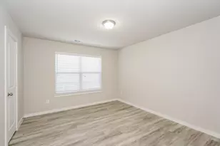 615 Sophia Wy, Lewisville, TX 75057 - Photo 11