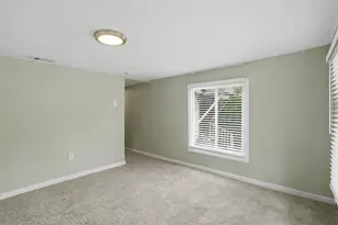 1214 Jones St, Greenville, TX 75401 - Photo 9