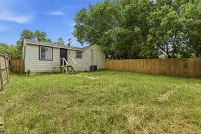 1214 Jones Street, Greenville, TX 75401 - Photo 23