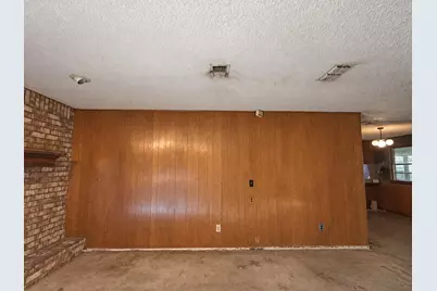 2001 Carverly Drive, Fort Worth, TX 76112 - Photo 3