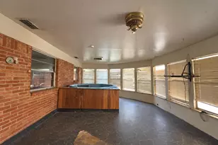 2001 Carverly Dr, Fort Worth, TX 76112 - Photo 7