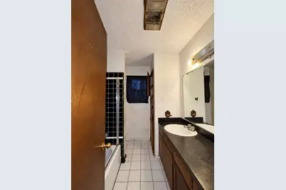 2001 Carverly Drive, Fort Worth, TX 76112 - Photo 13