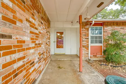 915 Cherry Laurel Lane, Arlington, TX 76012 - Photo 5