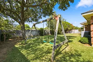 7101 Hazel Pl, North Richland Hills, TX 76182 - Photo 31