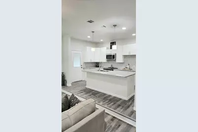 2000 May Street, Fort Worth, TX 76110 - Photo 3