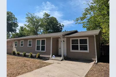 1007 N Walnut Street, Cleburne, TX 76033 - Photo 1