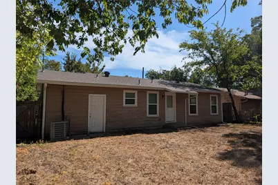 1007 N Walnut Street, Cleburne, TX 76033 - Photo 3