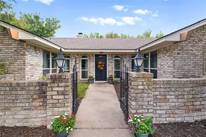 402 Coachlight Trail, Rockwall, TX 75087 - Photo 3
