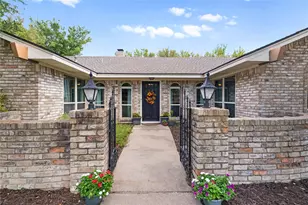402 Coachlight Trail, Rockwall, TX 75087 - Photo 3