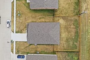 417 Jameson St, Springtown, TX 76082 - Photo 23