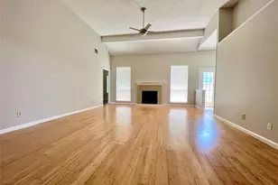 2735 Wentworth Dr, Grand Prairie, TX 75052 - Photo 7