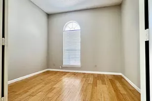 2735 Wentworth Dr, Grand Prairie, TX 75052 - Photo 15