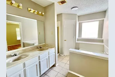 2735 Wentworth Drive, Grand Prairie, TX 75052 - Photo 29
