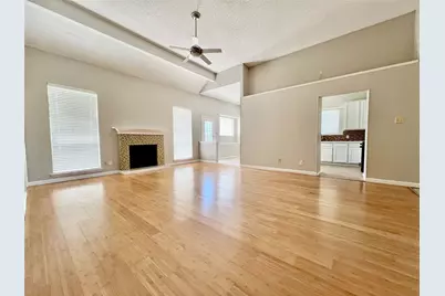 2735 Wentworth Drive, Grand Prairie, TX 75052 - Photo 9