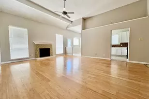 2735 Wentworth Dr, Grand Prairie, TX 75052 - Photo 9
