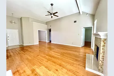 2735 Wentworth Drive, Grand Prairie, TX 75052 - Photo 13