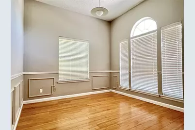 2735 Wentworth Drive, Grand Prairie, TX 75052 - Photo 5