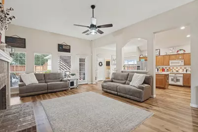 4914 Petersburg Drive, Rowlett, TX 75088 - Photo 5