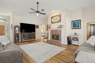 4914 Petersburg Dr, Rowlett, TX 75088 - Photo 7