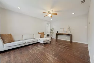 2614 Valwood Parkway, Farmers Branch, TX 75234 - Photo 5