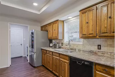 5508 Grissom Drive, Arlington, TX 76016 - Photo 11