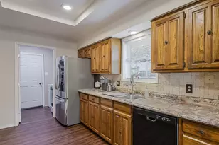 5508 Grissom Dr, Arlington, TX 76016 - Photo 11