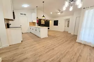 3606 Wilbarger Dr, Dallas, TX 75227 - Photo 3
