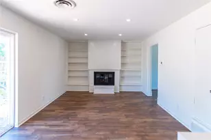 8708 Flicker Ln, Dallas, TX 75238 - Photo 9