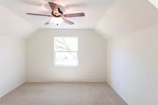 8708 Flicker Ln, Dallas, TX 75238 - Photo 23