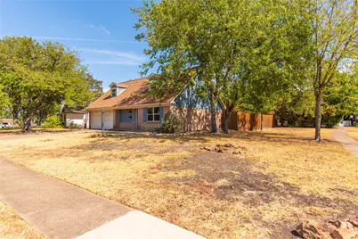 8708 Flicker Lane, Dallas, TX 75238 - Photo 33