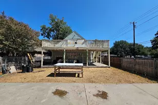1925 S 10th St, Waco, TX 76706 - Photo 3