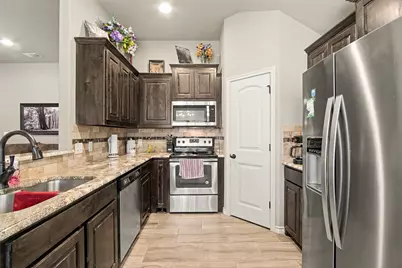 3907 Del Rio Court, Granbury, TX 76049 - Photo 7
