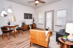 4800 W Illinois Ave, Dallas, TX 75211 - Photo 7