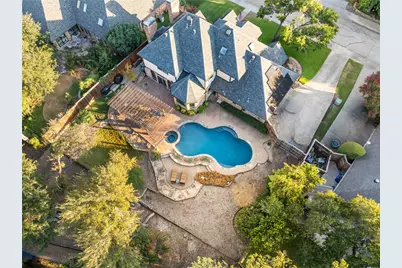 2329 Highlands Creek Road, Carrollton, TX 75007 - Photo 39