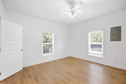 2222 W Bond Street, Denison, TX 75020 - Photo 7