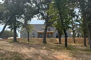 121 Oak Grv Wy, Springtown, TX 76082 - Photo 1
