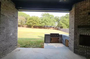 740 Arledge St, Azle, TX 76020 - Photo 29