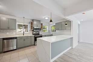 1606 N Woods St, Sherman, TX 75092 - Photo 9