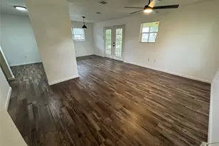 2715 S 2nd St, Waco, TX 76706 - Photo 7