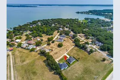 705 Lakeland Drive, West Tawakoni, TX 75474 - Photo 1