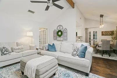 2077 Parkridge Drive, Hurst, TX 76054 - Photo 17