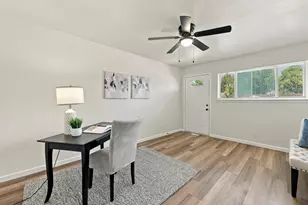 6820 Gary Ln, Fort Worth, TX 76112 - Photo 7