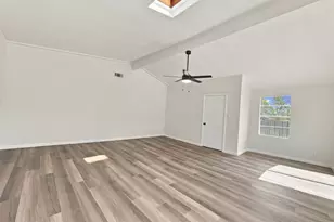 6820 Gary Ln, Fort Worth, TX 76112 - Photo 21