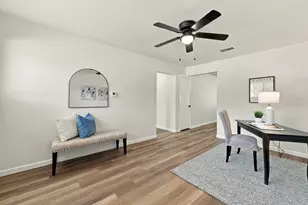 6820 Gary Ln, Fort Worth, TX 76112 - Photo 5