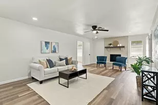 6820 Gary Ln, Fort Worth, TX 76112 - Photo 15